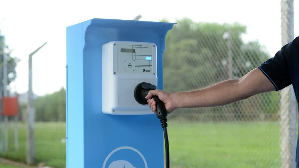 ENERSA y Turismo de la provincia promueven instalar cargadores eléctricos en hoteles y termas – Concordia