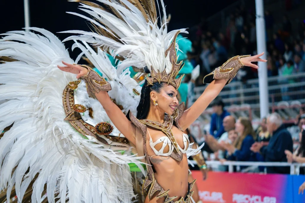 Con muchas fiestas se abre la segunda quincena veraniega